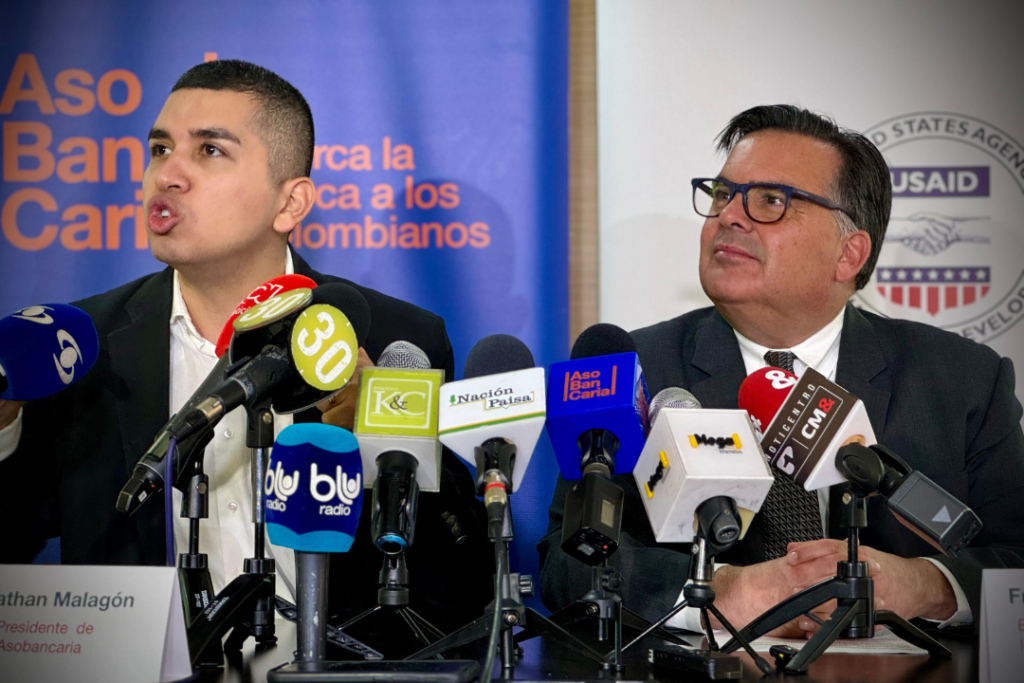 Jonathan Malagón y Francisco L. Palmieri, Embajador de Estados Unidos en Colombia